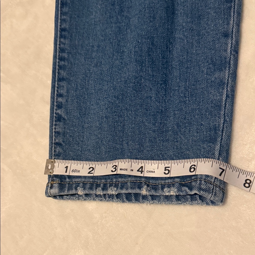 OLD NAVYHigh-Waisted Secret-Smooth Pockets O.G. Straight Plus-Size Ripped Jeans - Picture 6 of 9